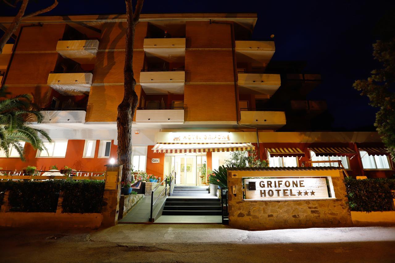 Hotel Grifone Principina a Mare Buitenkant foto