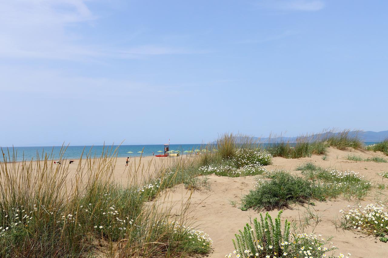 Hotel Grifone Principina a Mare Buitenkant foto
