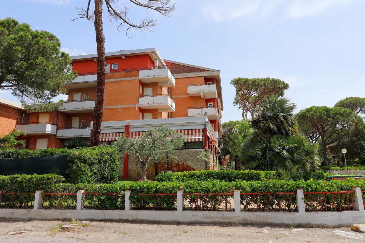 Hotel Grifone Principina a Mare Buitenkant foto