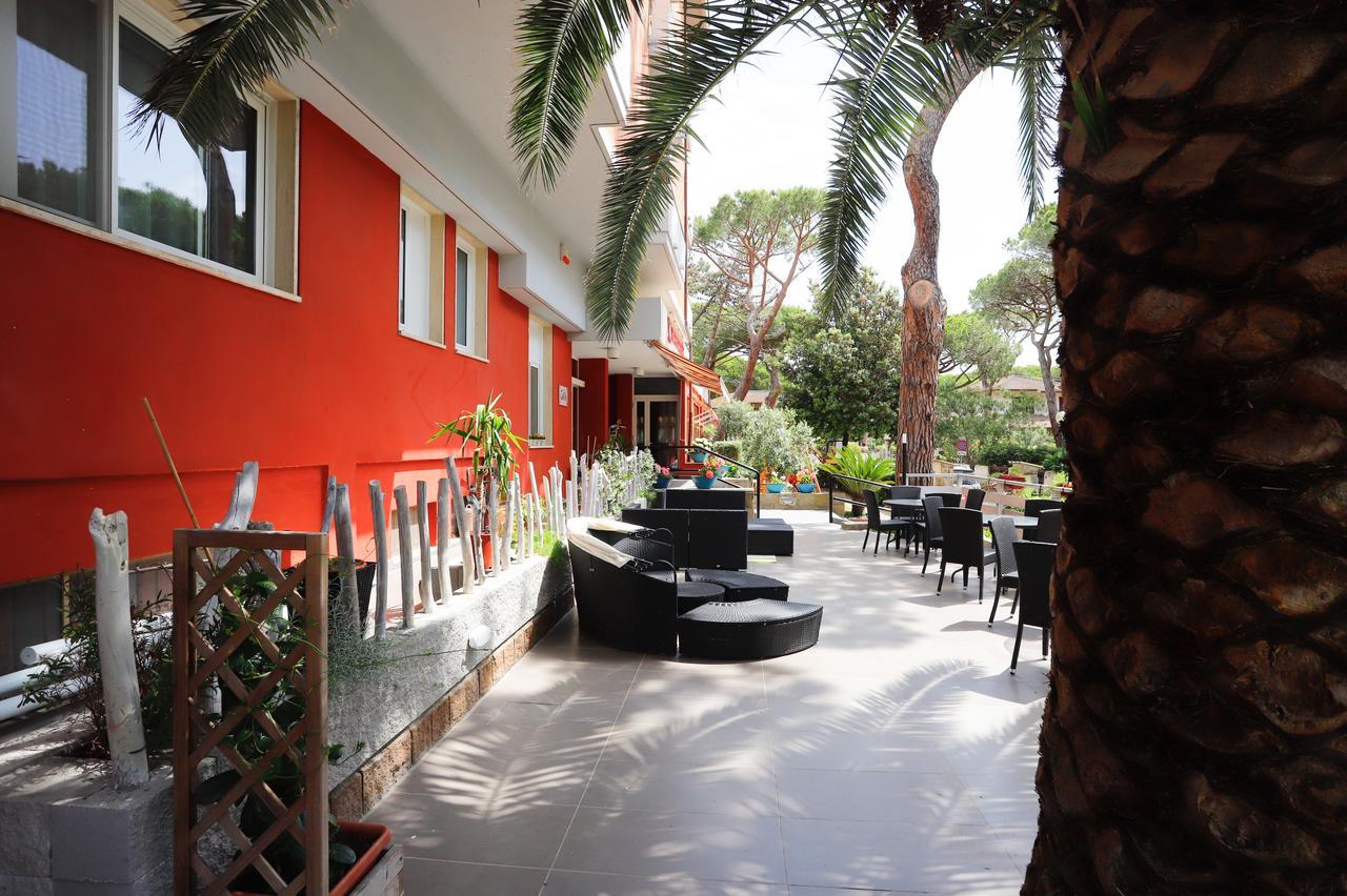 Hotel Grifone Principina a Mare Buitenkant foto